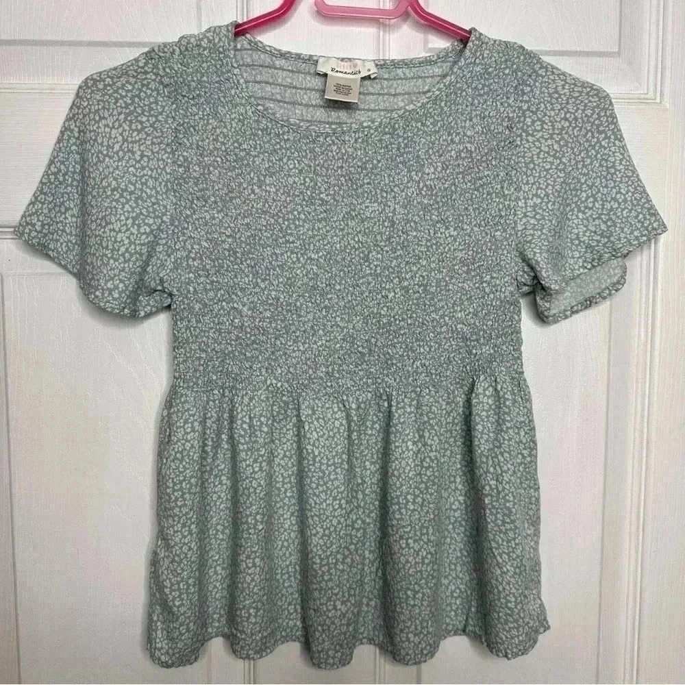 Urban Romantics Babydoll Top Smocked Blue & White Size Small